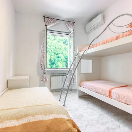 Awesome Apartment In Recco With Wifi *